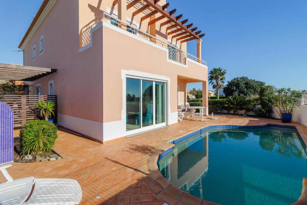 Picture of Villa For Sale in Porto de Mos, Leiria, Portugal