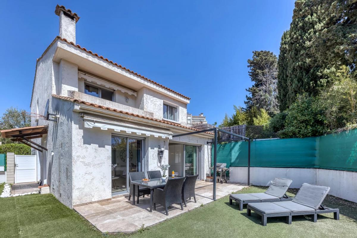 Picture of Home For Sale in Le Cannet, Cote d'Azur, France