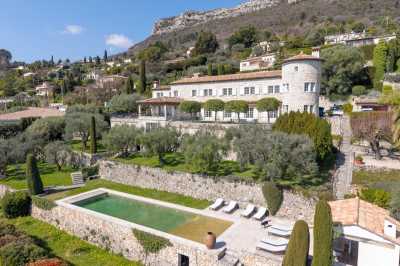 Villa For Sale in 
