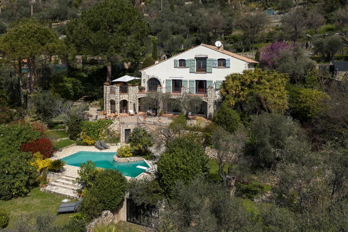 Picture of Villa For Sale in Chateauneuf Grasse, Provence-Alpes-Cote d'Azur, France
