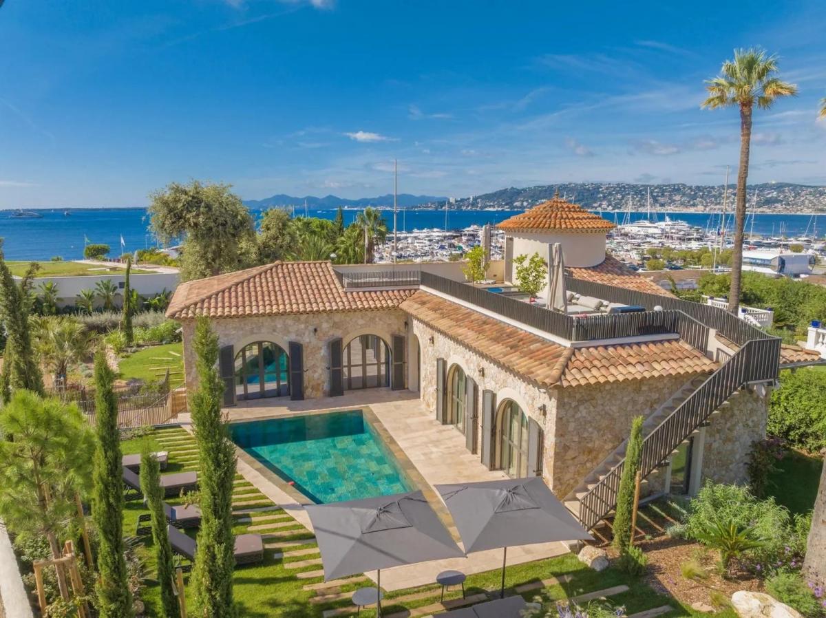 Picture of Villa For Sale in Antibes, Cote d'Azur, France