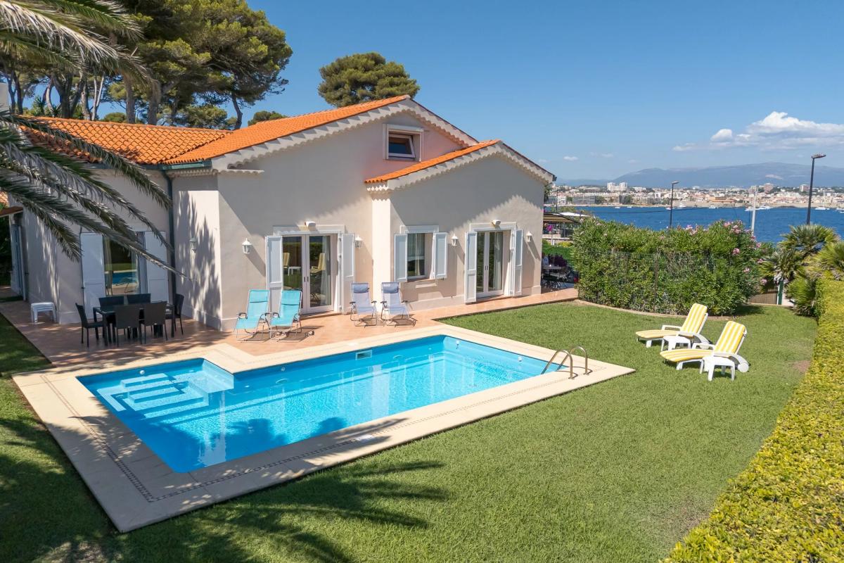 Picture of Villa For Sale in Antibes, Cote d'Azur, France
