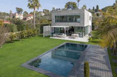 Villa For Sale in Antibes, France