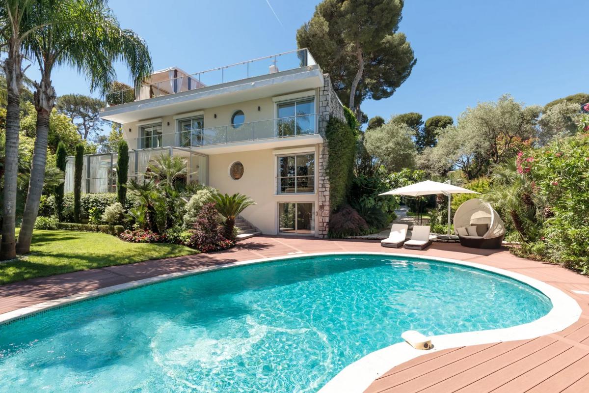 Picture of Villa For Sale in Antibes, Cote d'Azur, France
