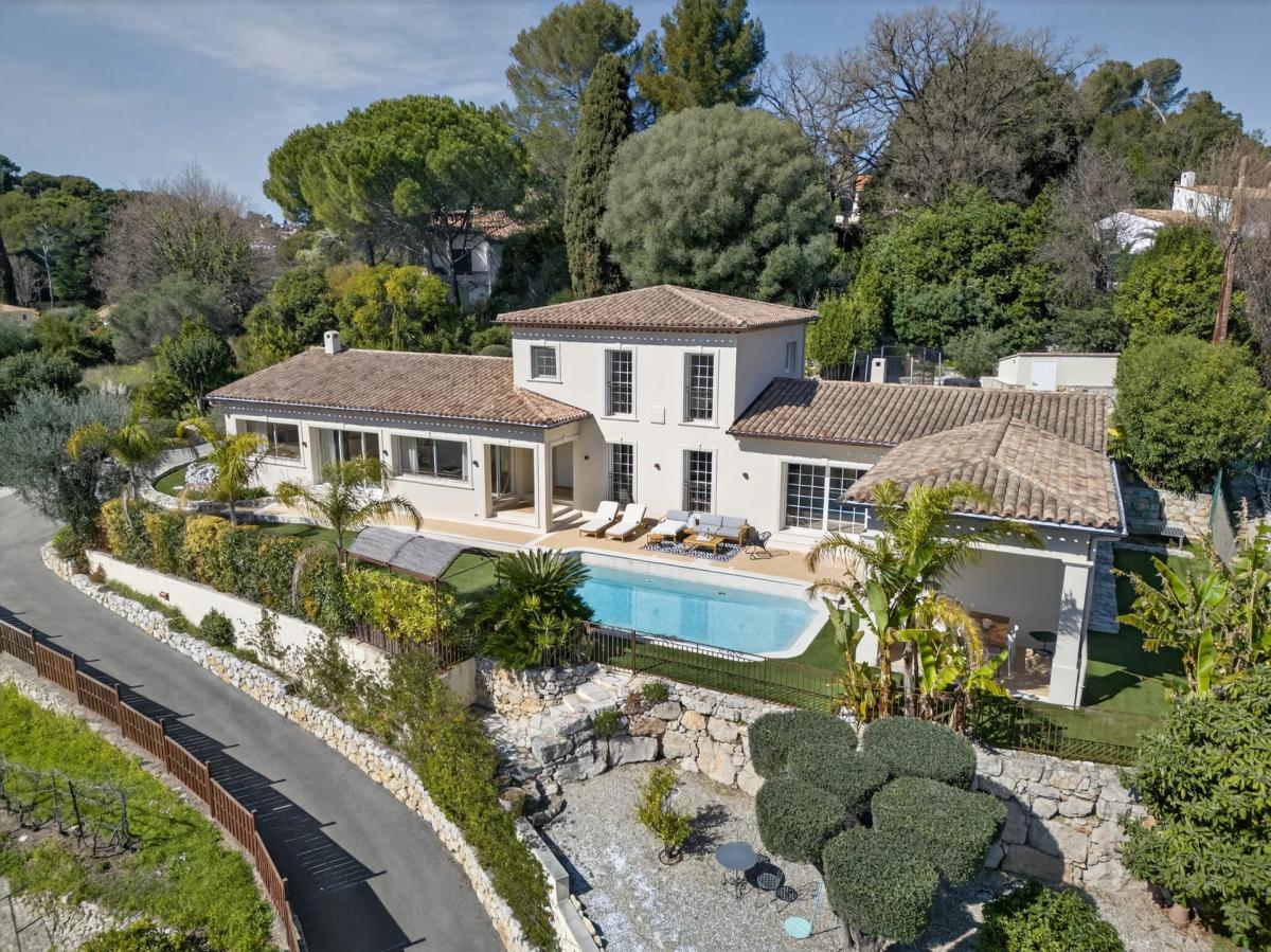 Picture of Villa For Sale in Mougins, Cote d'Azur, France