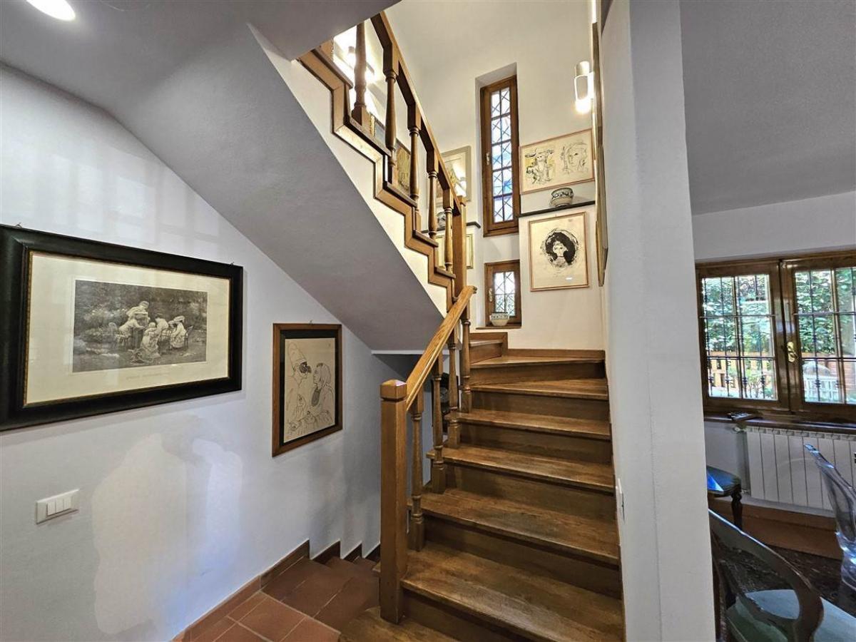Picture of Villa For Sale in Massa, Tuscany, Italy