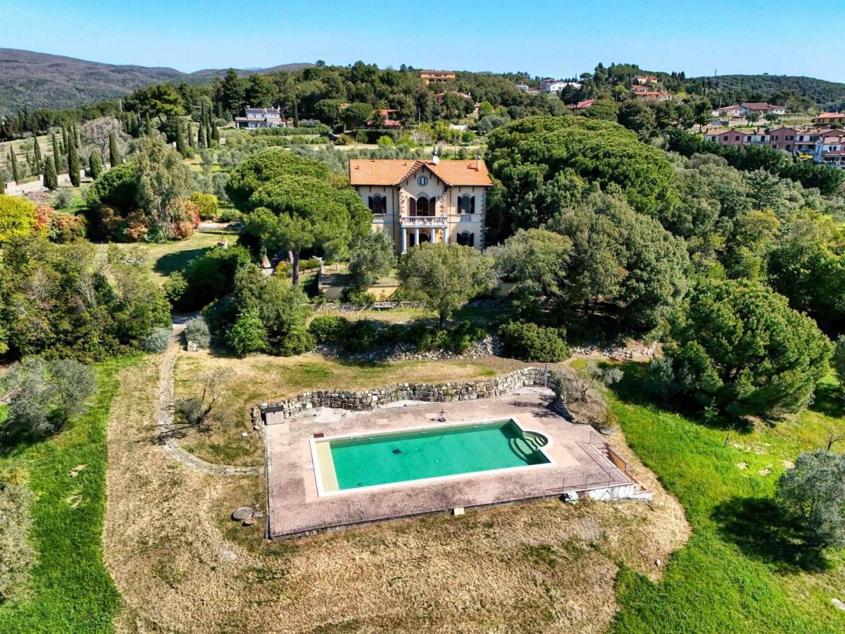 Picture of Villa For Sale in Riparbella, Tuscany, Italy