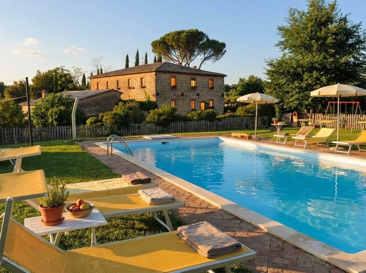 Picture of Home For Sale in Monteroni D'Arbia, Tuscany, Italy