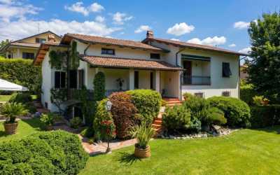 Villa For Sale in Pescaglia, Italy