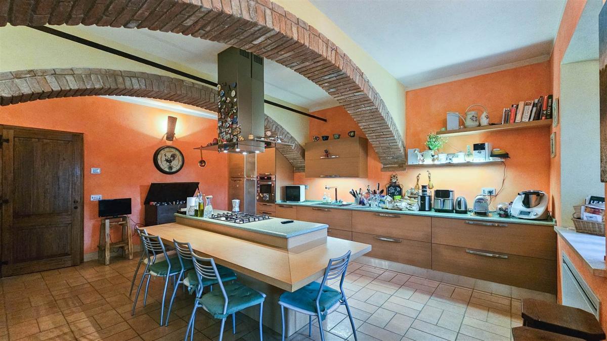 Picture of Home For Sale in Castelnuovo Berardenga, Tuscany, Italy