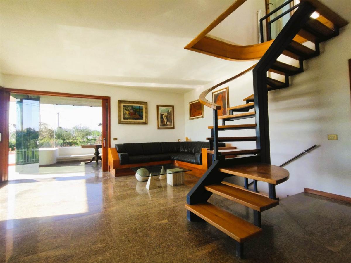 Picture of Villa For Sale in Camaiore, Tuscany, Italy