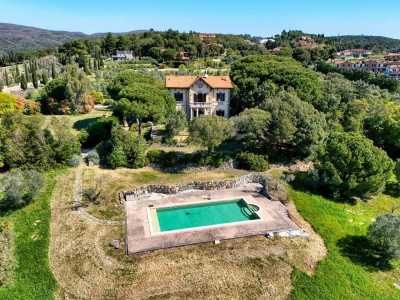 Villa For Sale in Riparbella, Italy