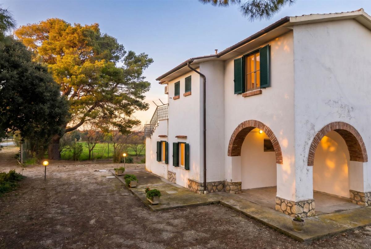 Picture of Home For Sale in Capalbio, Tuscany, Italy