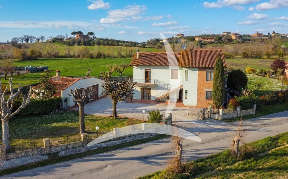 Picture of Home For Sale in Montepulciano, Tuscany, Italy