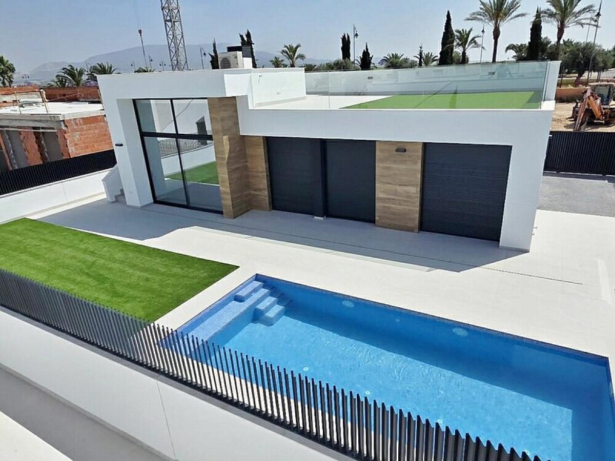 Picture of Villa For Sale in Condado De Alhama, Murcia, Spain