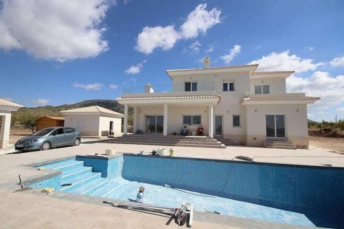 Picture of Villa For Sale in Pinoso, Alicante, Spain