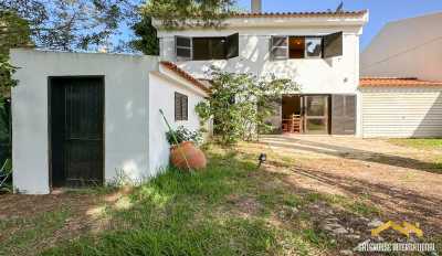 Villa For Sale in Vilamoura, Portugal
