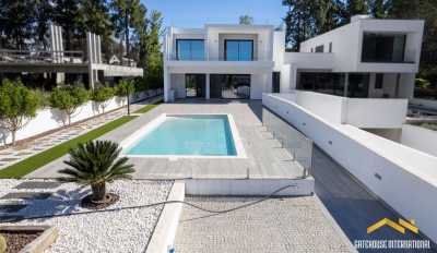 Villa For Sale in Vilamoura, Portugal