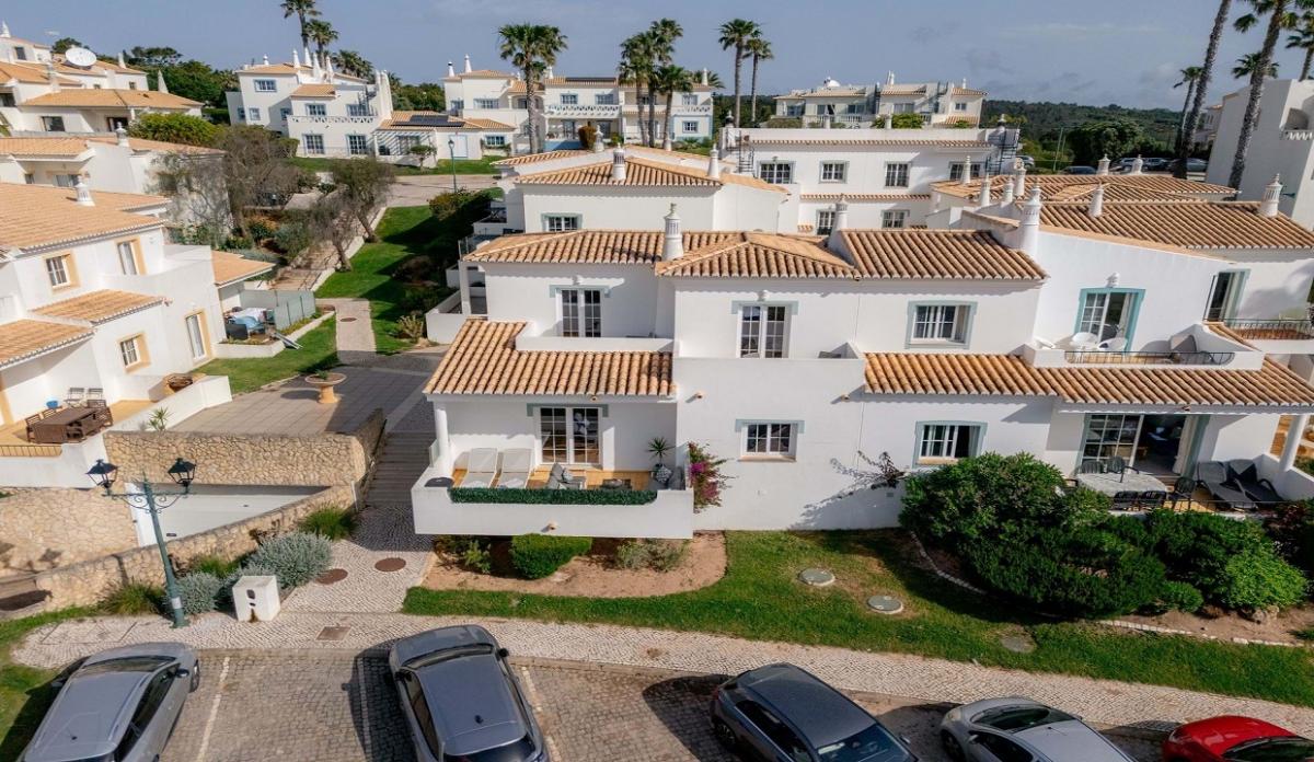 Picture of Home For Sale in Budens, Faro, Portugal