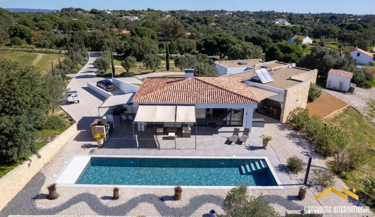 Picture of Villa For Sale in Carvoeiro, Faro, Portugal