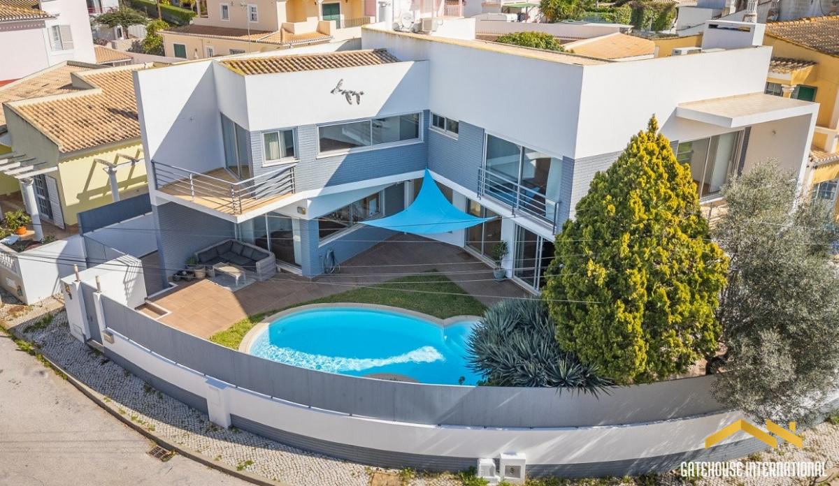 Picture of Home For Sale in Alvor, Algarve, Portugal
