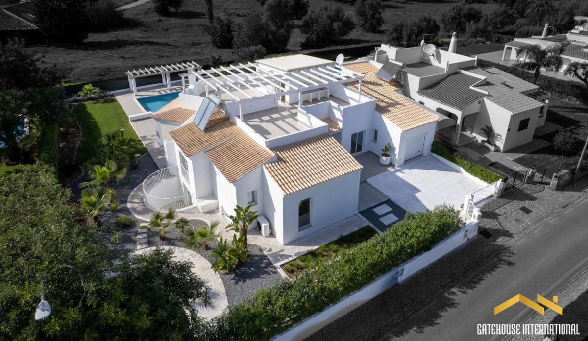 Picture of Villa For Sale in Vilamoura, Algarve, Portugal