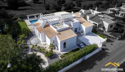 Villa For Sale in Vilamoura, Portugal