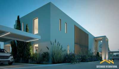 Villa For Sale in Loule, Portugal