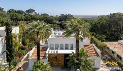 Villa For Sale in Almancil, Portugal