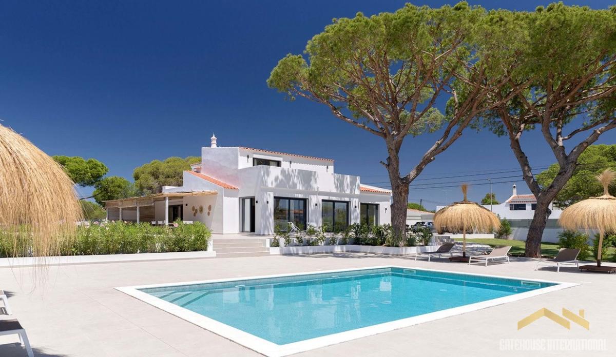 Picture of Villa For Sale in Almancil, Algarve, Portugal