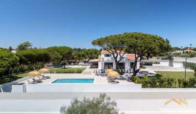 Villa For Sale in Almancil, Portugal