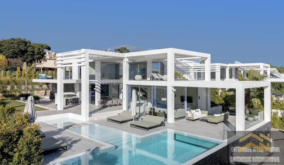 Picture of Villa For Sale in Almancil, Algarve, Portugal