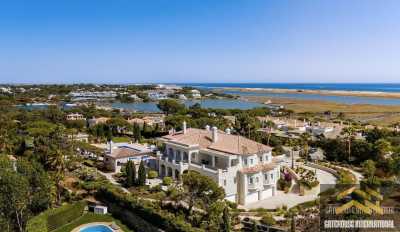Villa For Sale in Almancil, Portugal