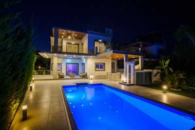Villa For Sale in