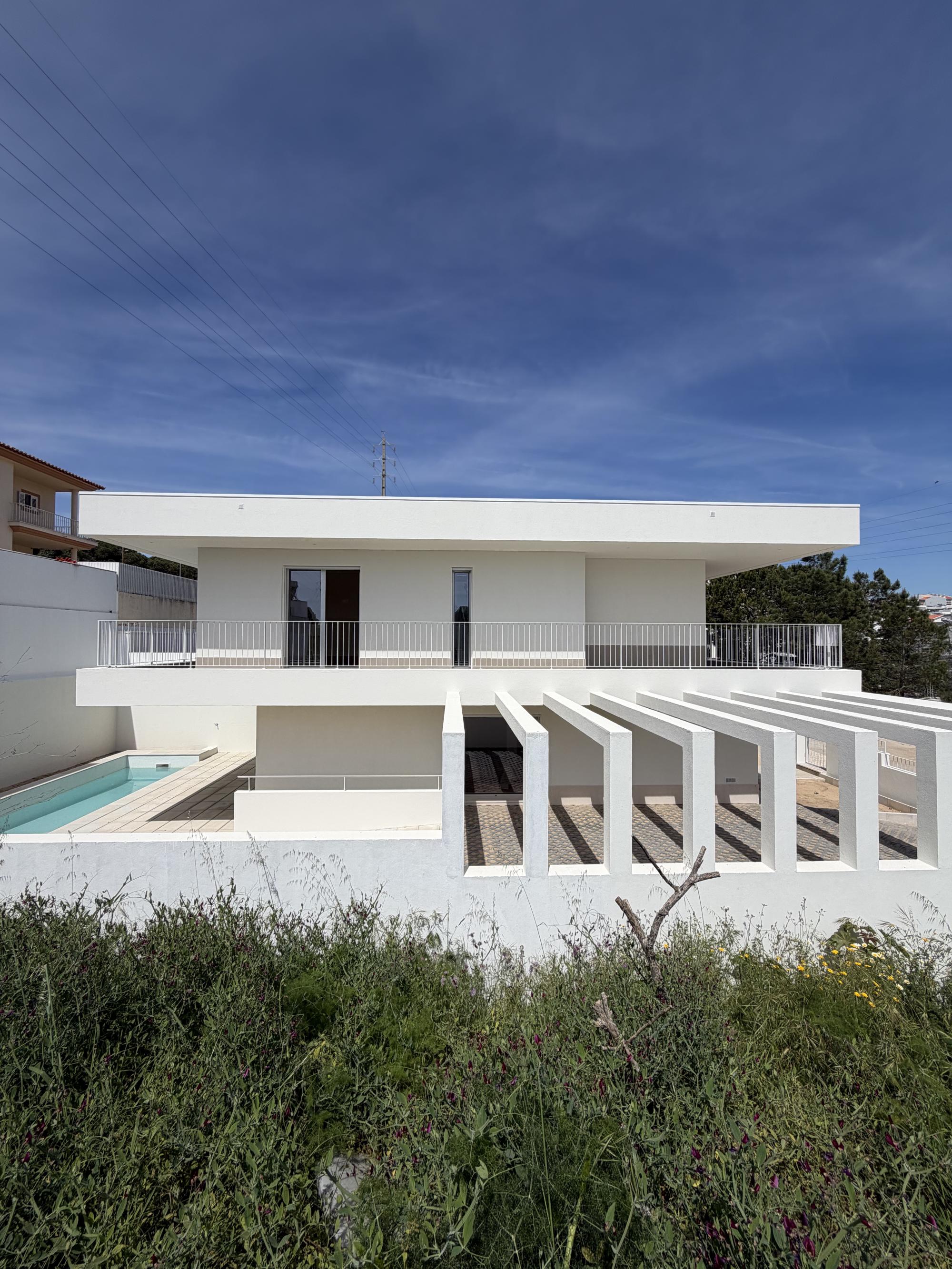 Picture of Home For Sale in Setubal, Estremadura, Portugal