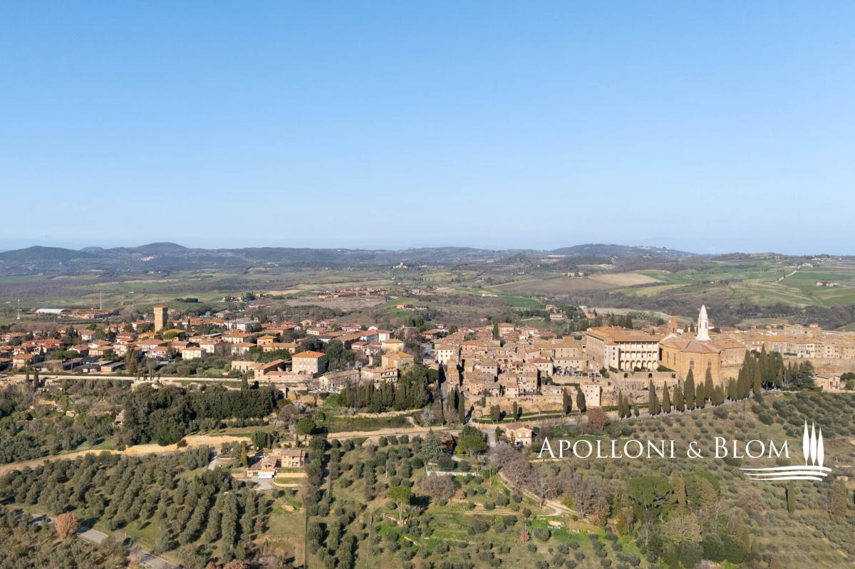 Picture of Home For Sale in Pienza, Tuscany, Italy