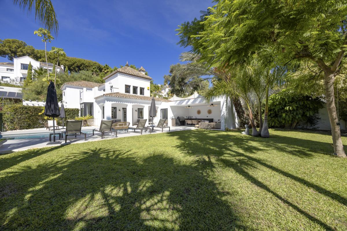 Picture of Villa For Sale in Benahavis, Malaga, Spain