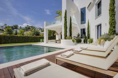 Villa For Sale in