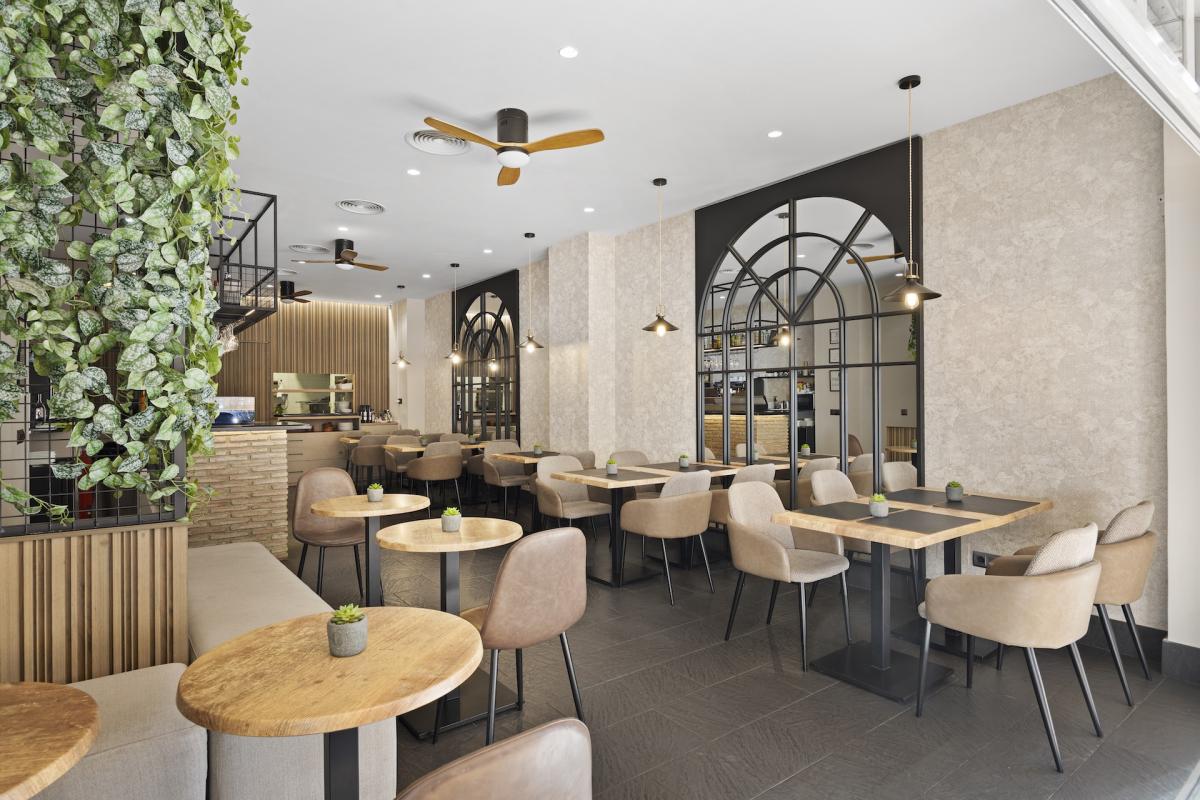 Picture of Retail For Sale in San Pedro De Alcantara, Malaga, Spain