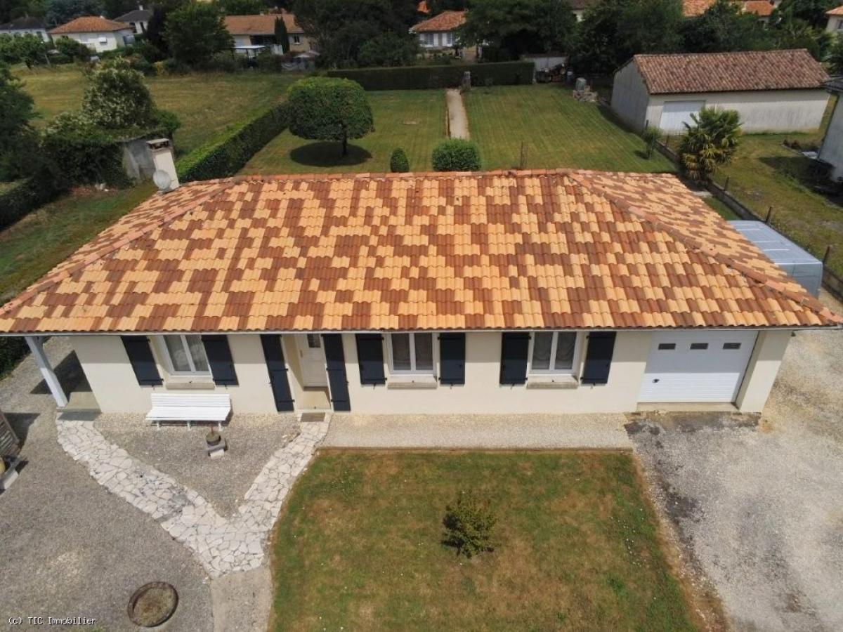 Picture of Home For Sale in Verteuil Sur Charente, Poitou Charentes, France