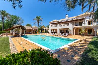 Villa For Sale in Monte Funchal, Portugal