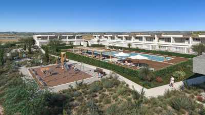 Home For Sale in Mexilhoeira Grande, Portugal