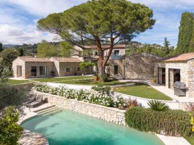 Villa For Sale in