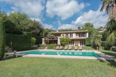 Villa For Sale in