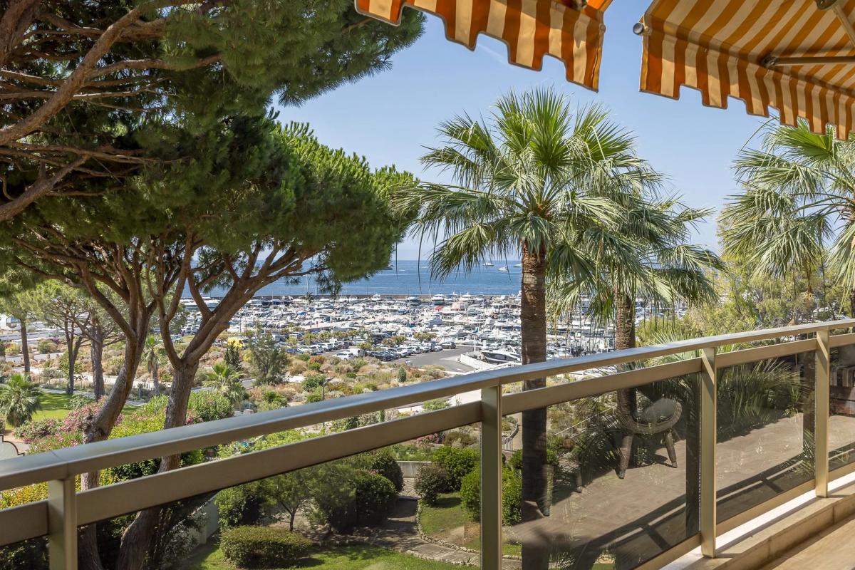 Picture of Apartment For Sale in Antibes, Cote d'Azur, France