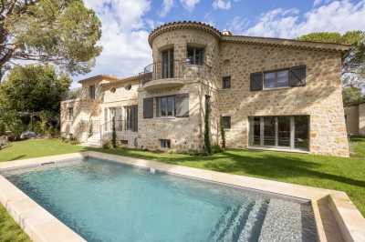 Villa For Sale in Antibes, France