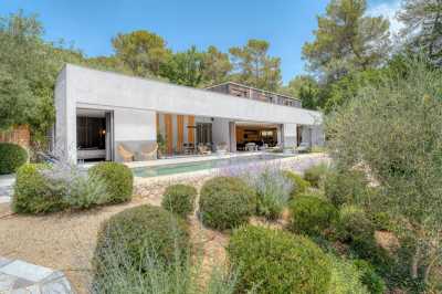 Villa For Sale in 