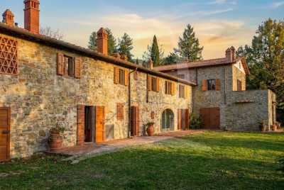 Home For Sale in Loro Ciuffenna, Italy