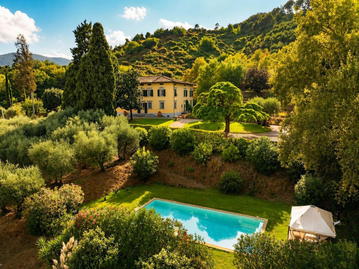 Picture of Villa For Sale in Capannori, Tuscany, Italy