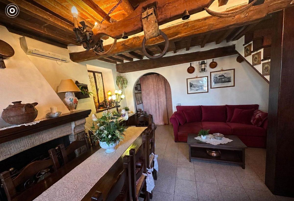 Picture of Apartment For Sale in Cetona, Tuscany, Italy